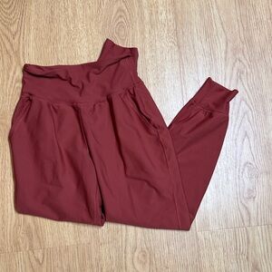 Old Navy Women's High-Rise Burnt Orange Joggers